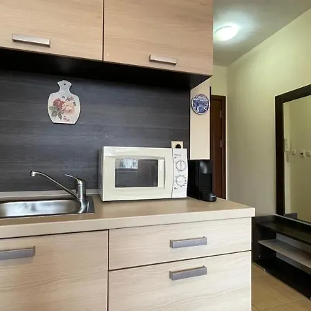 Summer Breeze 406 Sunny Apartman