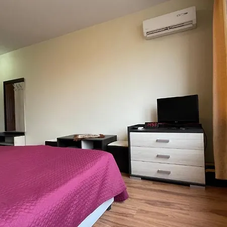 Summer Breeze 406 Sunny Apartman *