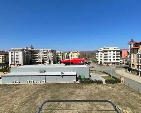 Summer Breeze 406 Sunny