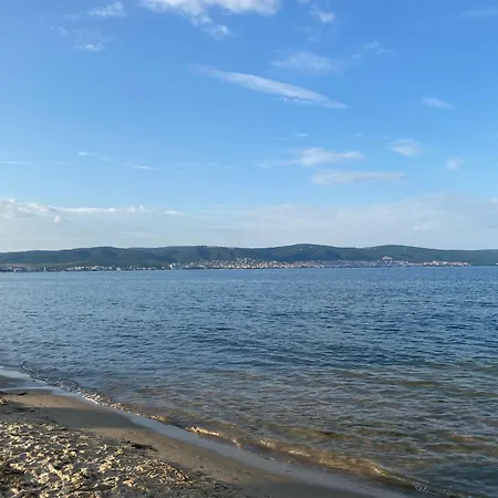 Summer Breeze 406 Sunny Slantchev Briag